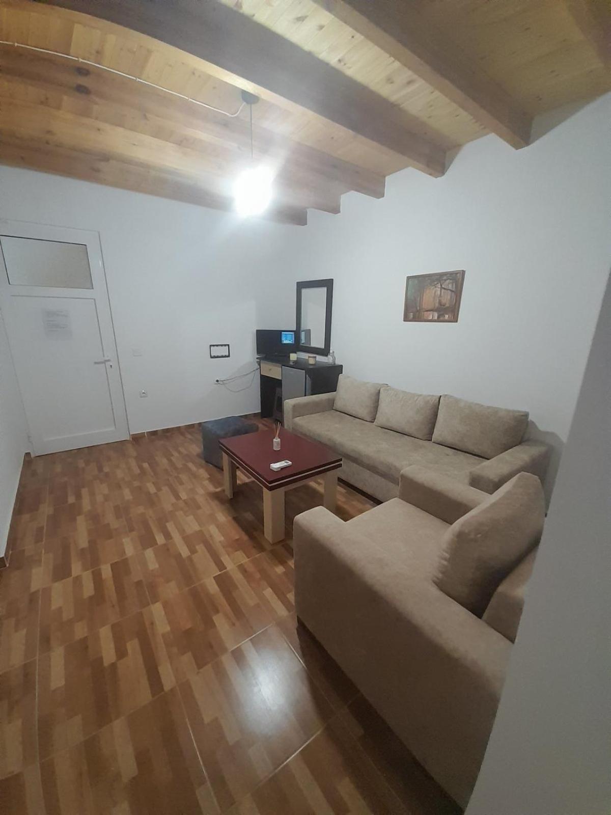 Sofia'S Rooms Himara Kültér fotó
